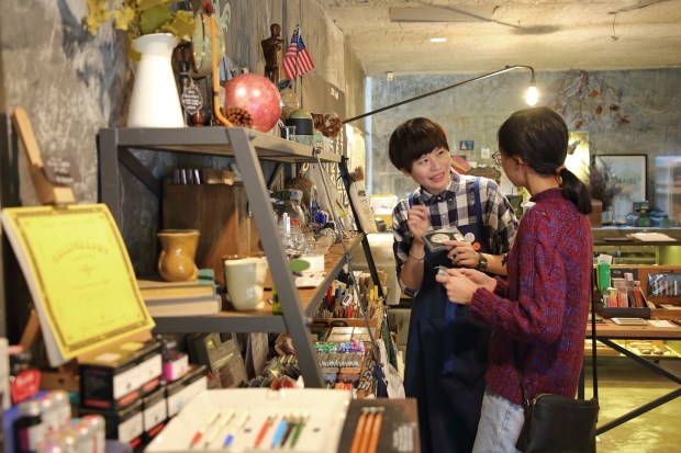禮拜文房具 實用美學走向國際