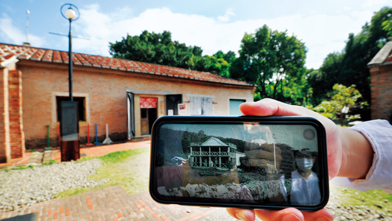 手機照片中約翰．陶德的故居，就位在殼牌倉庫。