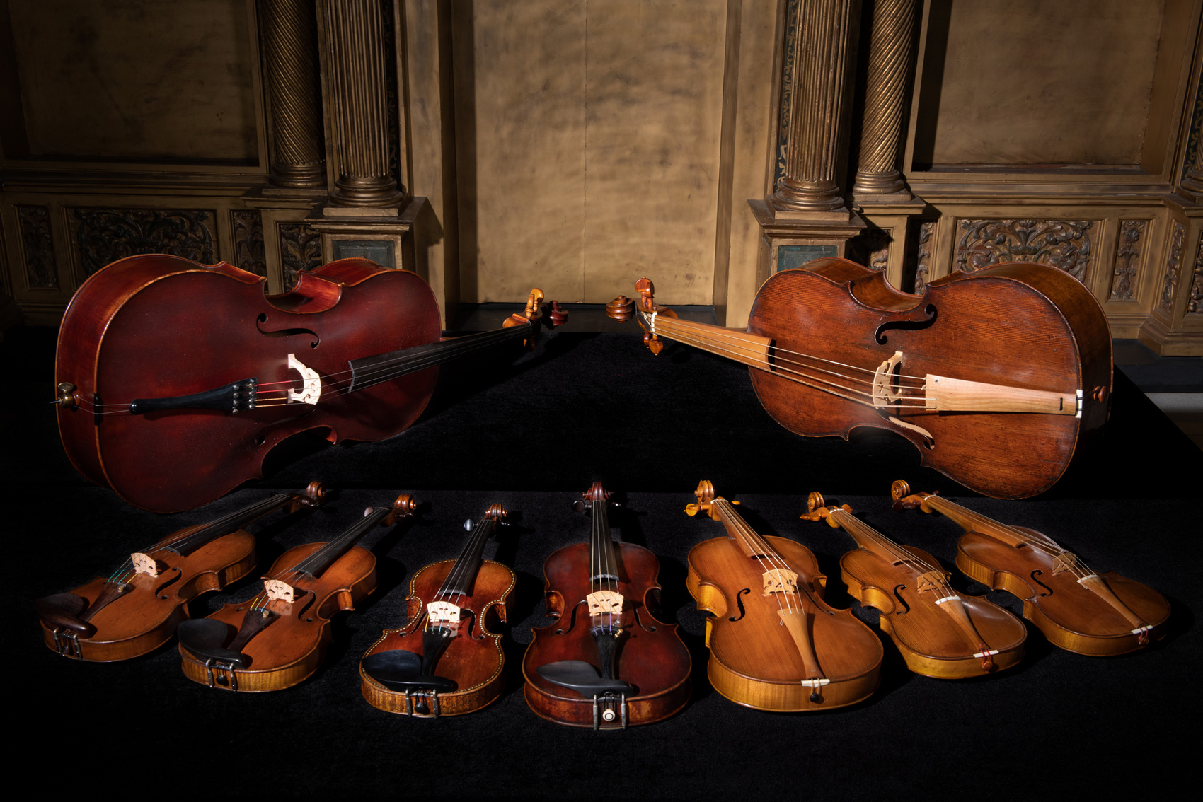奇美提琴音樂饗宴「英格蘭的瑰麗輝煌琴音」集結9把英格蘭世紀名琴輪番演出。（圖片來源／奇美博物館）