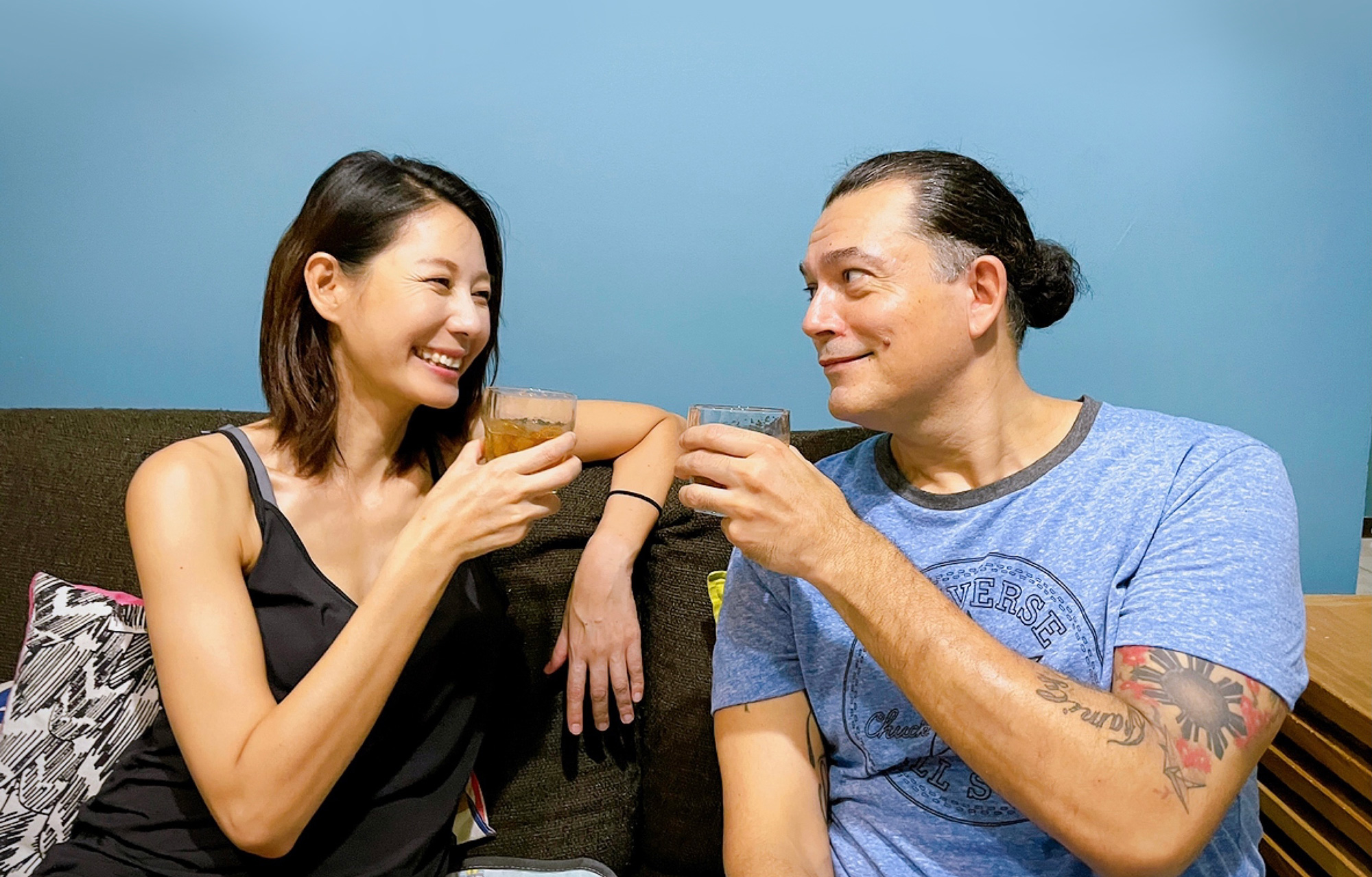 丁寧與馬修每個月都訂定一天「夫妻日」，請好保母、訂好餐廳，入夜後，兩人即恢復單身。（圖片來源／丁寧）