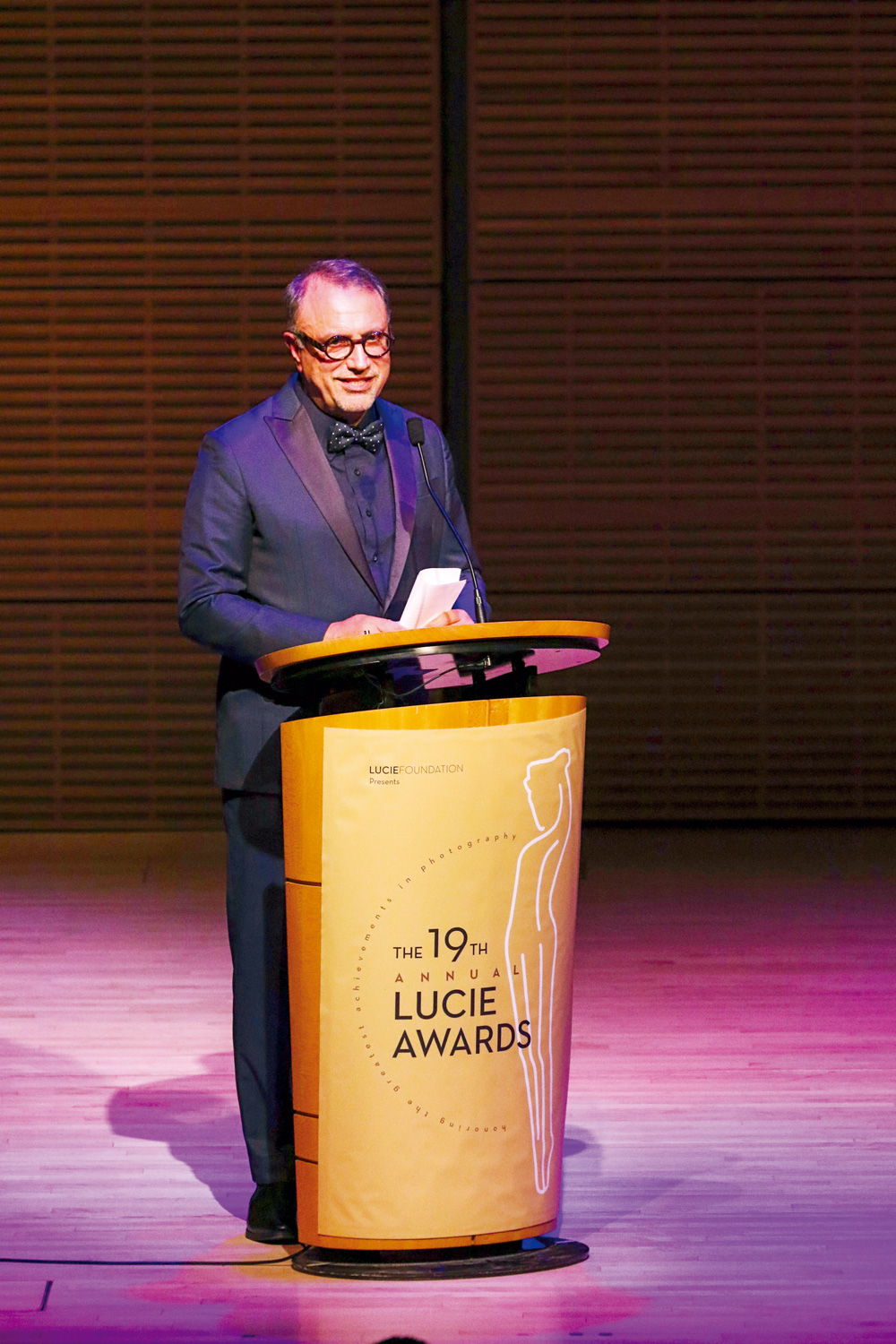 露西獎創辦人侯賽因・法瑪尼複製好萊塢電影獎制度，創辦露西獎。（圖片來源／© Lucie Awards）