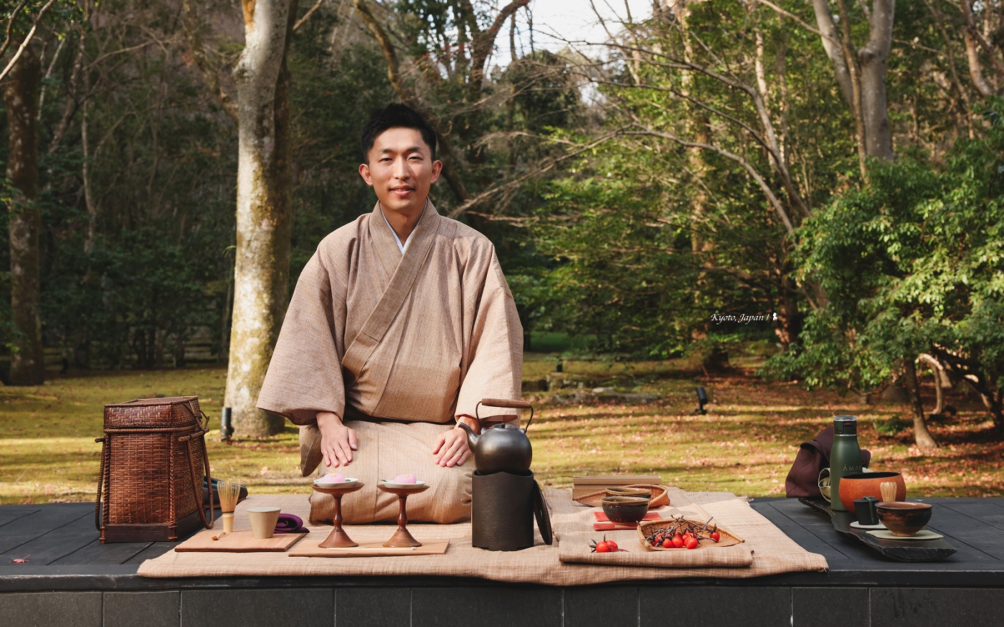 這場茶席的主人是知名專業茶師天江大陸，他在海外成長居住多年，後來回日本攻讀建築。（圖片來源／陳耀恩）