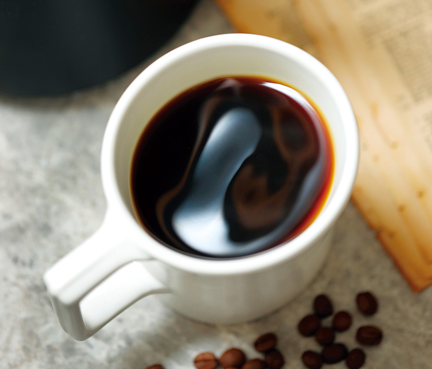 一杯手沖咖啡，喝的不單單是咖啡豆的風土，還有咖啡師的心意。（攝影／張世平）