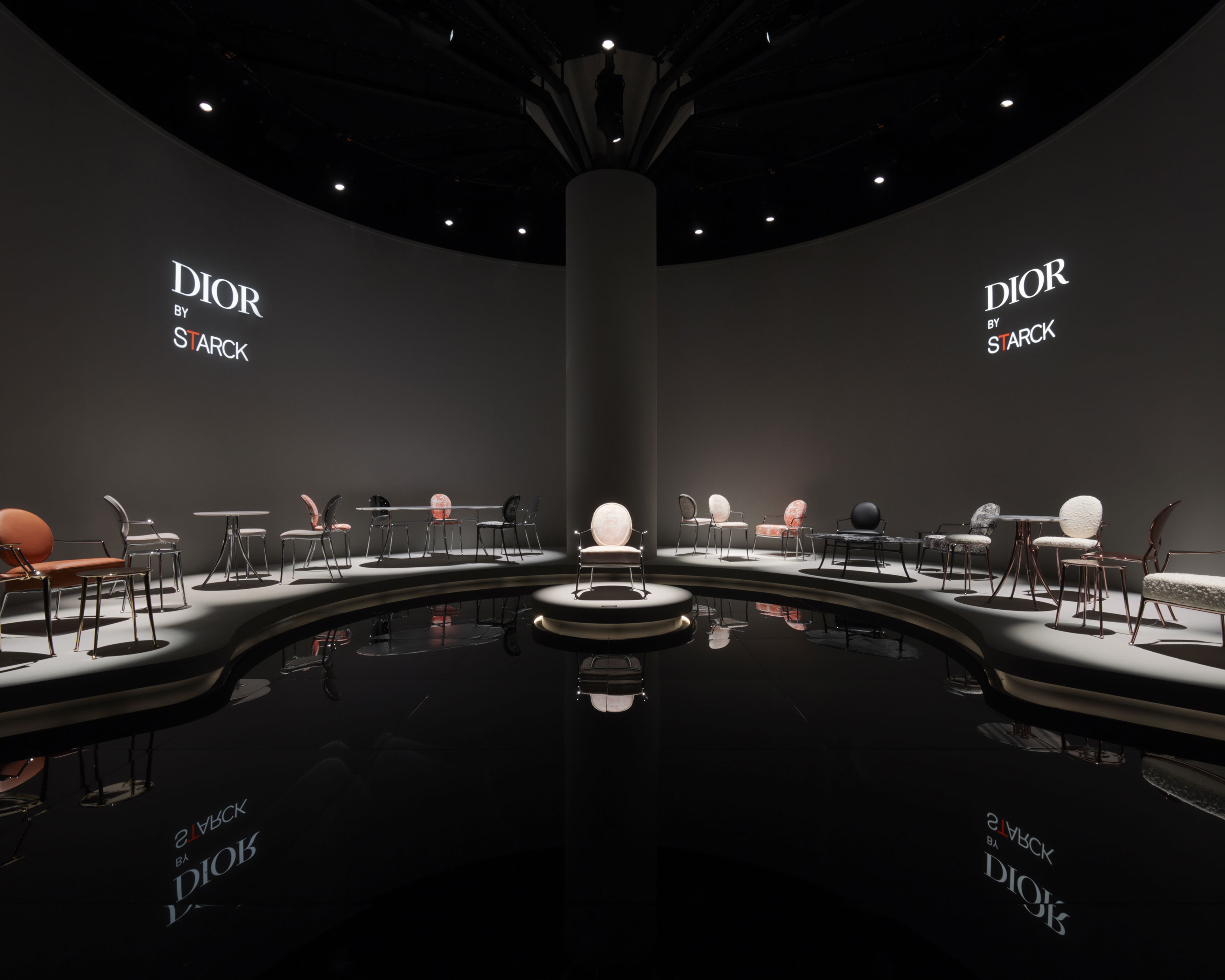 Philippe Starck與Dior持續合作，打造經典雋永的家飾系列，推出此次最具有代表性的Monsieur Dior扶手椅。（圖片來源／Dior ©AdrienDirand