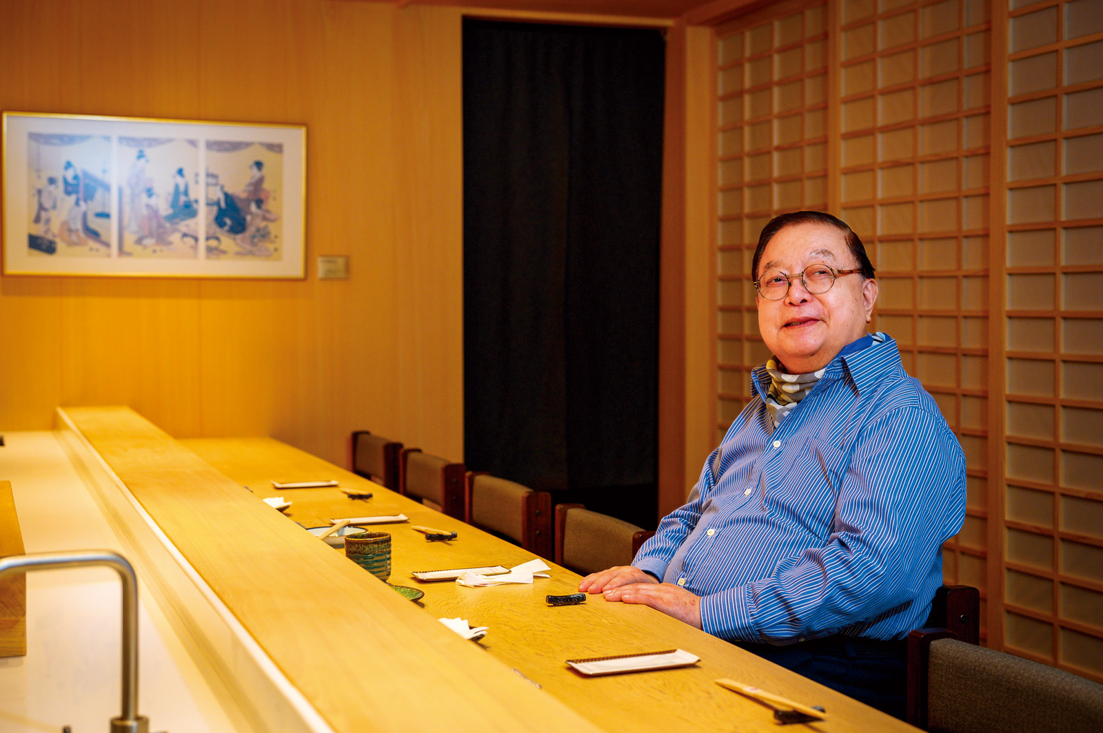 海峽會會長蔡辰男愛吃,也懂吃,說他是台灣最資深美食家也不為過,他把美食當成畢生志業,建立台灣富豪的美食帝國。(攝影/李婉蓉)