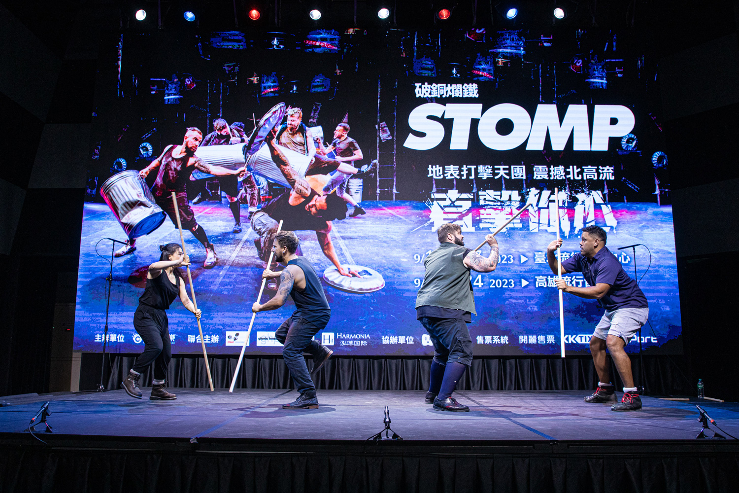 STOMP在記者會現場也表演了一段媲美巡迴等級的演出。（圖片來源／開麗娛樂）