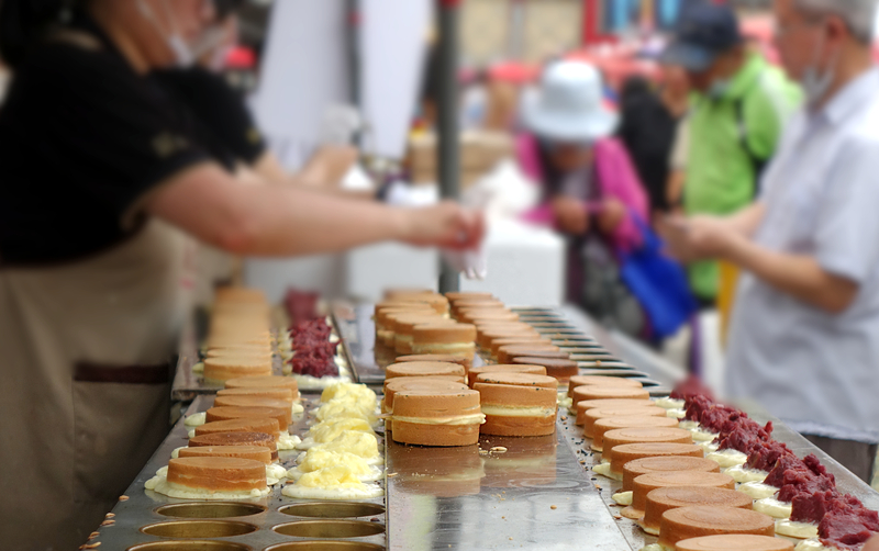 來自日本的車輪餅，是許多台灣人也很熟悉的街頭點心。（圖片來源：Dreamstime／典匠影像）