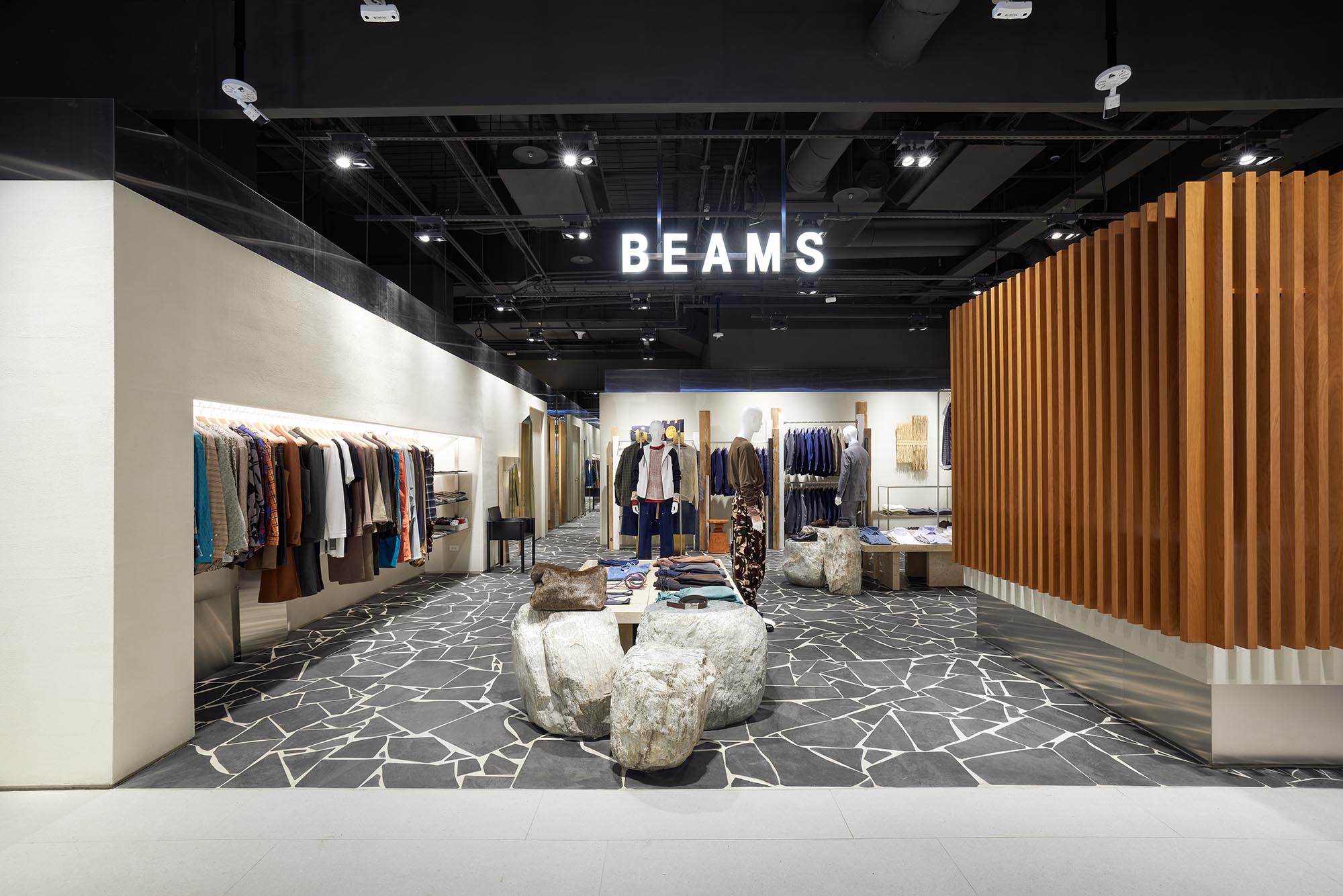 日系潮流選物店BEAMS，將在Diamond Towers推出台灣首間正裝型態店。（圖片來源：新光三越提供）