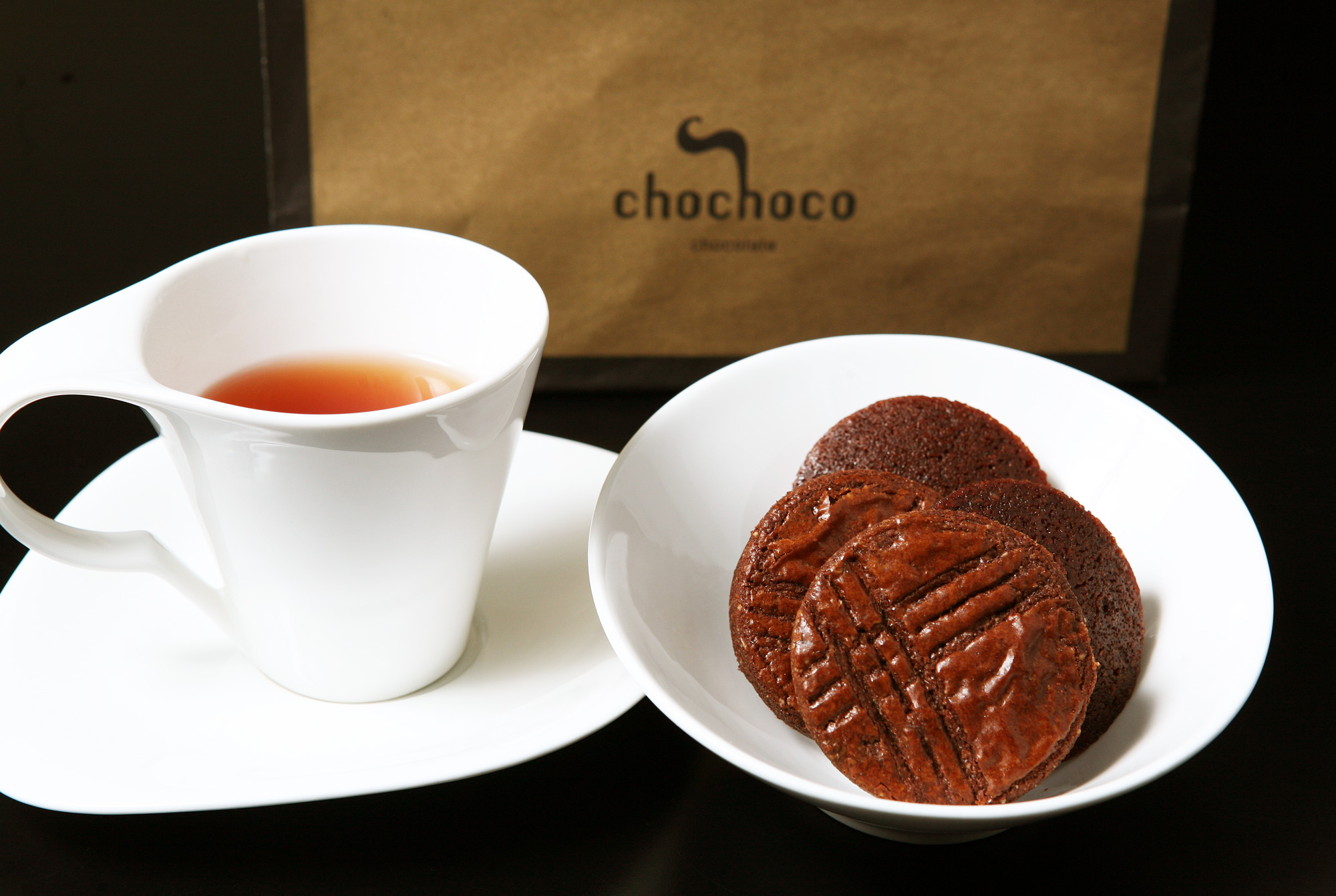 巧克力專賣店「chochoco」推出的法式傳統「布列塔尼圓餅」，是不少人中秋送禮的選擇之一。（攝影：張智傑）