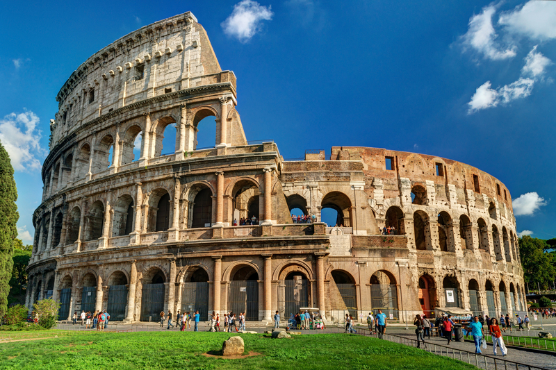 羅馬競技場建於公元72年至82年間，是目前最大的圓形劇場，遺蹟位於現今義大利羅馬市的中心。（圖片來源：Dreamstime／典匠影像）