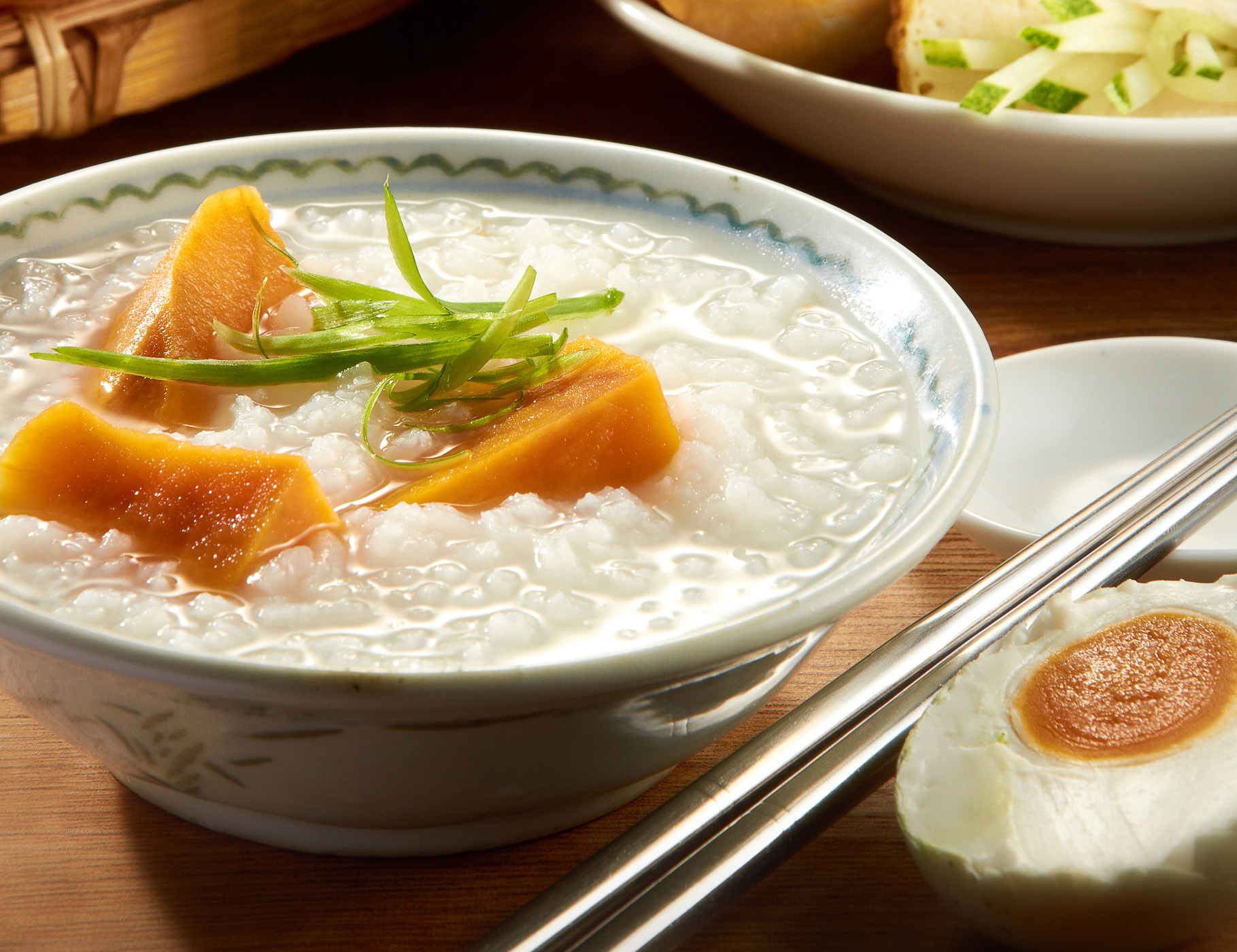吃番薯粥是台灣人生活中的一部分，早餐宵夜都合適。（圖片來源：Dreamstime／典匠影像）