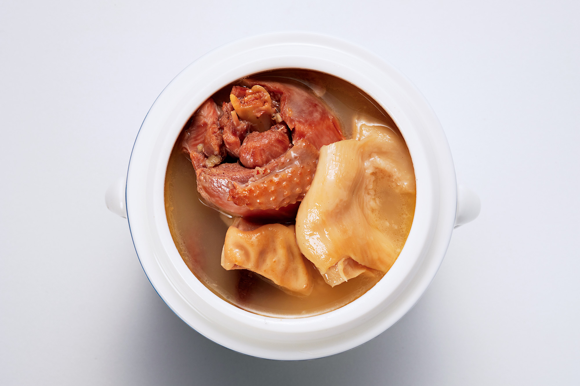 秋風起，來碗嗆辣的的「胡椒豬肚雞」，暖胃又暖心。（攝影：高大鈞）