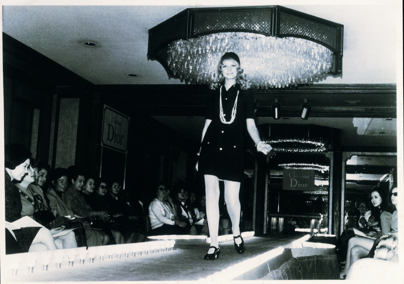 1970年，Christian Dior在此時裝秀，瑞典王儲、加拿大與新加坡總理等都是座上賓。（圖片來源：香港文華東方酒店提供）