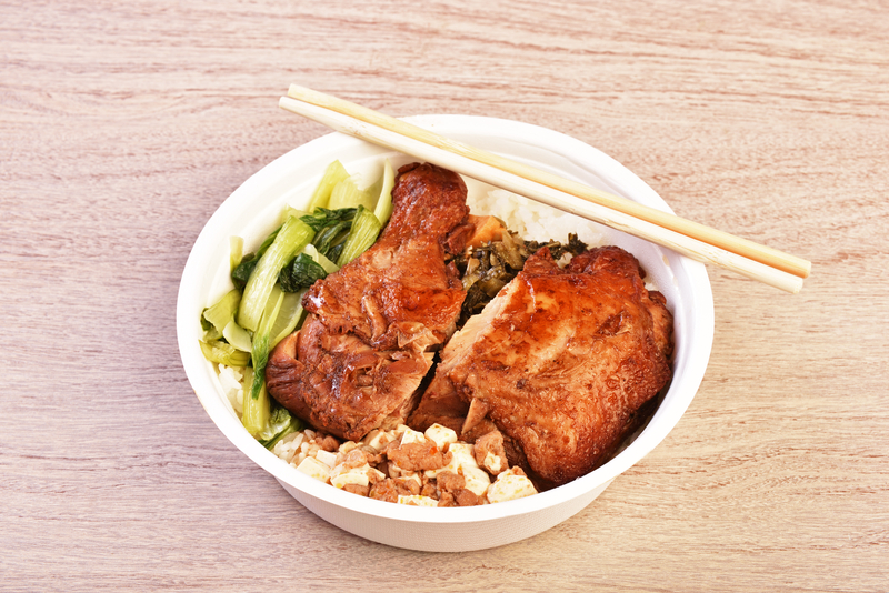 現代社會忙碌，台灣人也多習慣外食，但外食對於食材料理方法較無法把空，因此怎麼吃也有講究。（圖片來源：Dreamstime／典匠影像）
