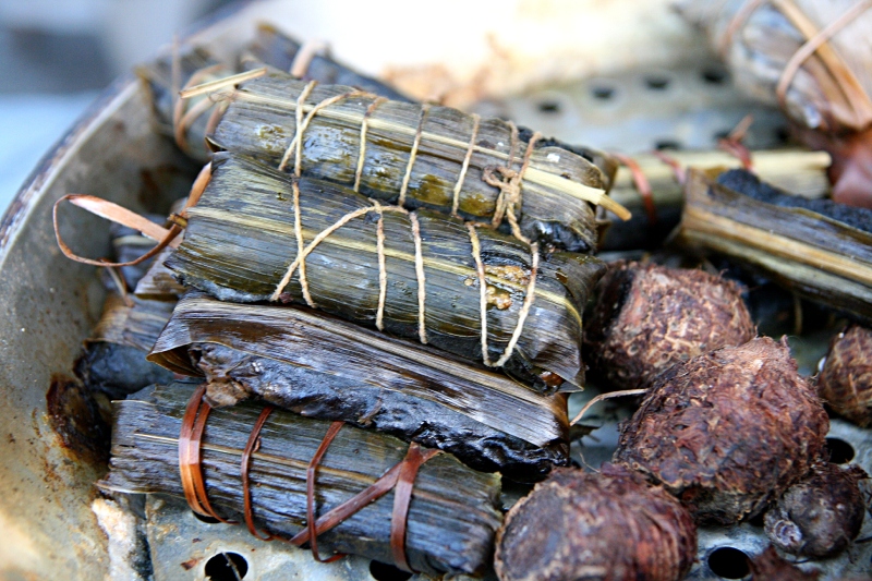 大葉片經常被原住民族拿來包粽子，例如排灣族、魯凱族會用月桃葉及假酸漿包「阿拜」和「祈納福」。