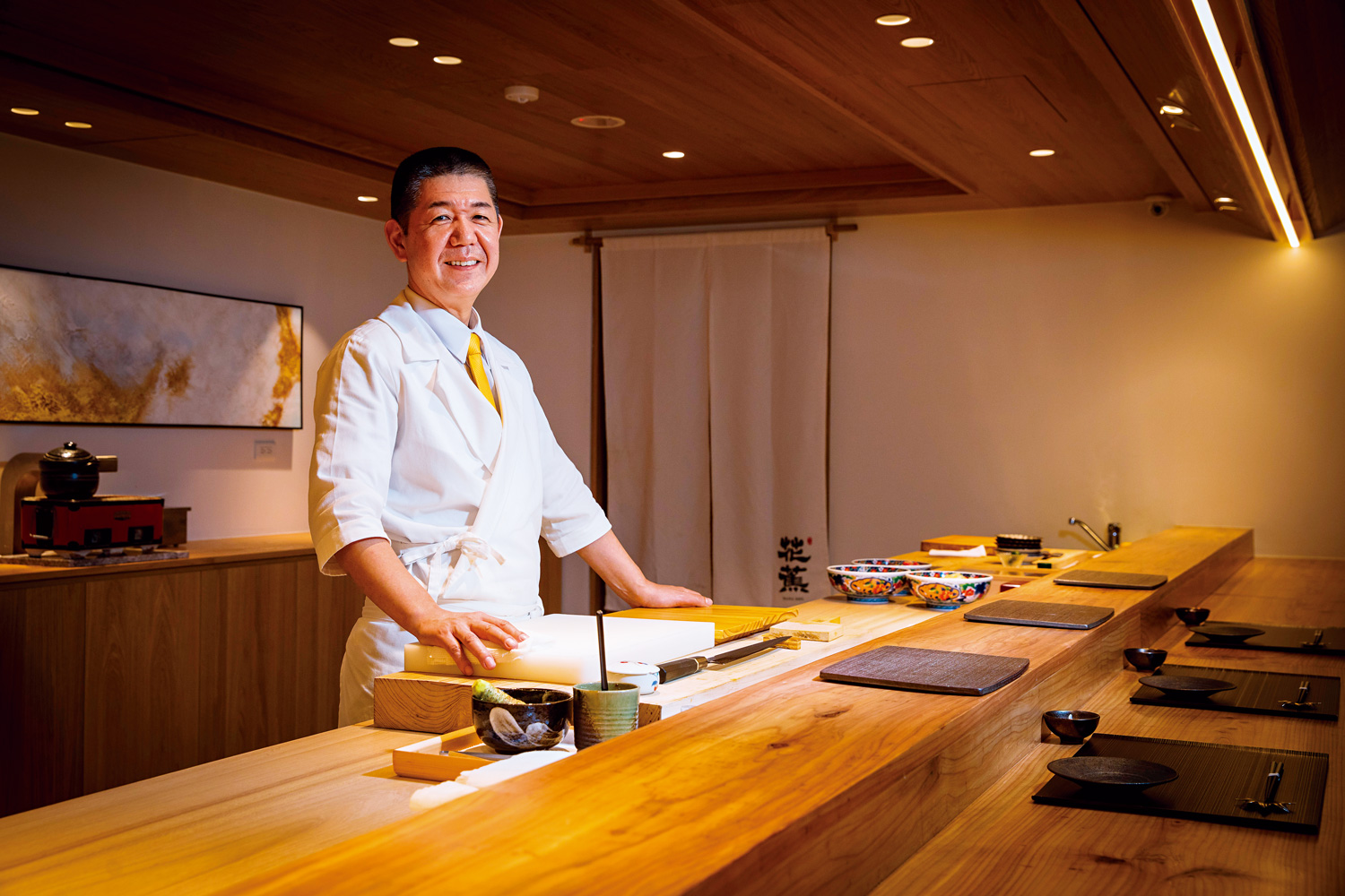 「花蕉hanasho」料理長岩城勉擅長傳統江戶前壽司，講究魚材熟成、醃漬的工夫。（攝影：陳宗怡）