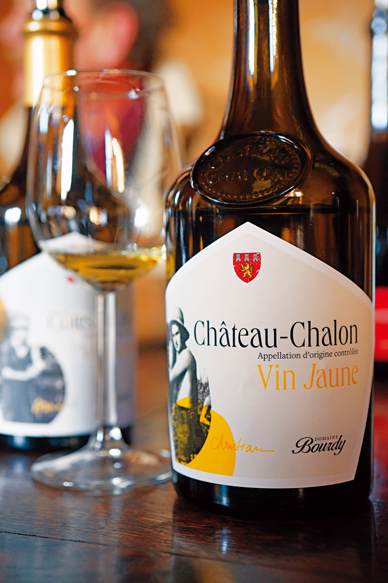 尚波狄酒莊（Jean Bourdy）的每一款酒都有自己的釀造與培養酒窖，當地特有的黃葡萄酒（Vin Jaune），換到其他酒窖甚至會完全失敗無法釀成。（圖片來源：林裕森提供）