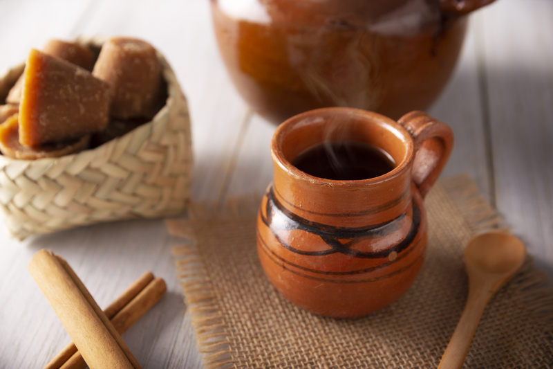 Caféde olla是一種傳統的墨西哥咖啡飲料，土製陶罐會給咖啡帶來特殊風味。（圖片來源：Dreamstime／典匠影像）