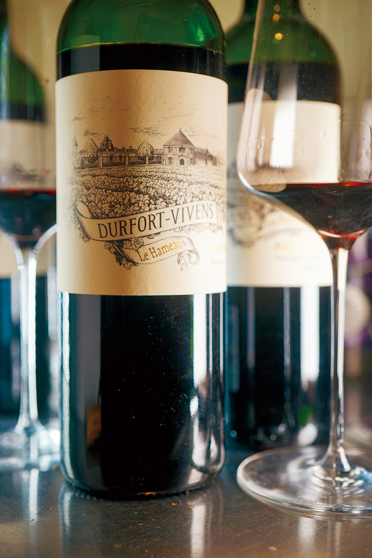 瑪歌村（Margaux）二級酒莊杜佛薇恩堡（Château Durfort-Vivens）在城堡酒外還釀造三款葡萄園系列紅酒，Le Hameau，精巧細膩，質地絲滑。（圖片來源：林裕森提供）