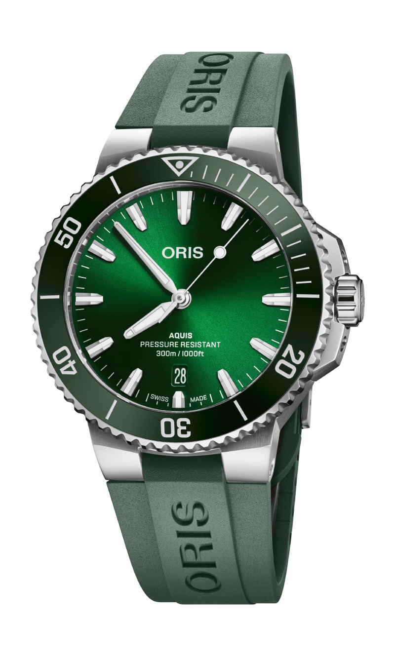 Aquis 41.5mm 日期腕錶，建議售價NT$69,800(綠面 RS)