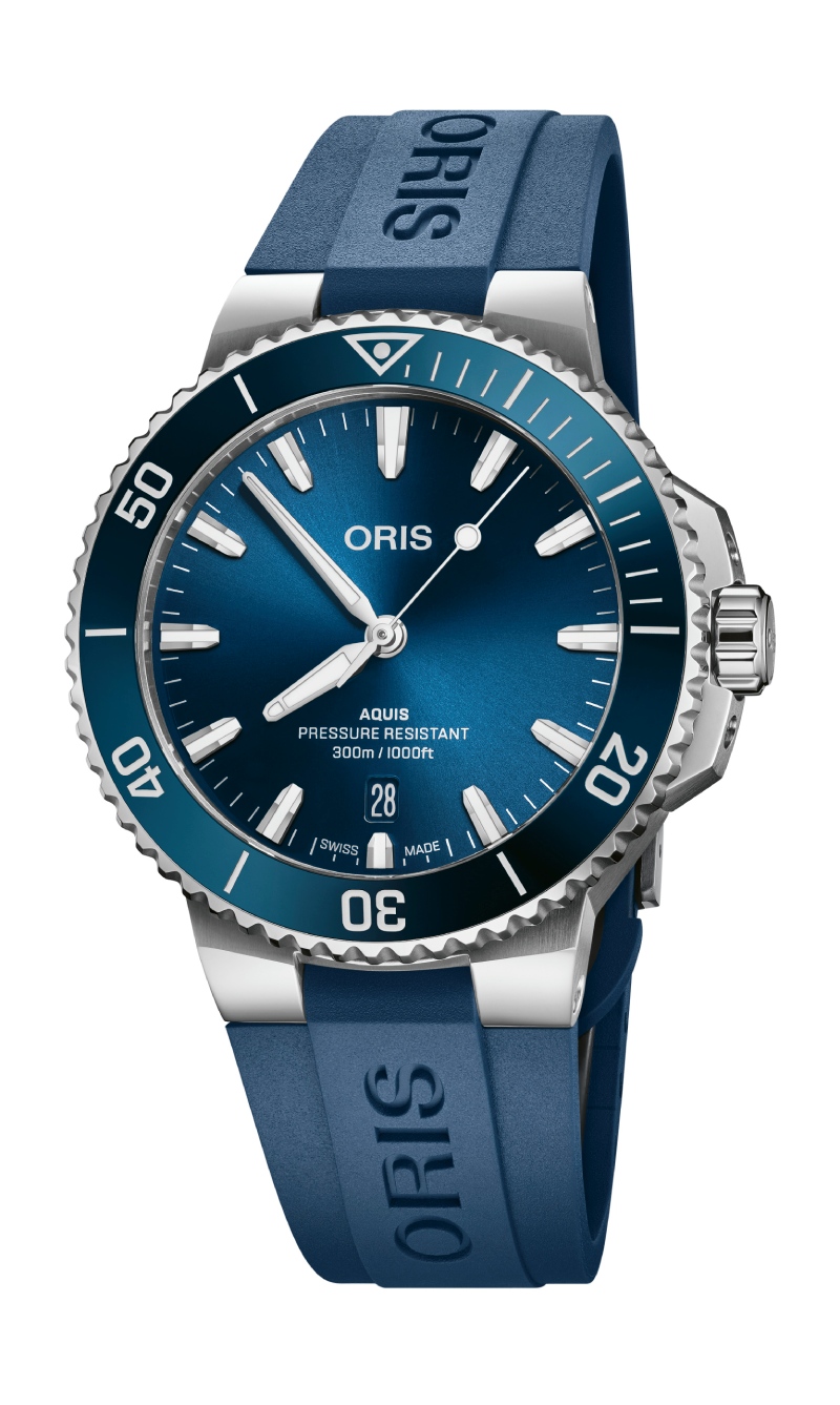 Aquis 41.5mm 日期腕錶，建議售價NT$69,800(藍面 RS)