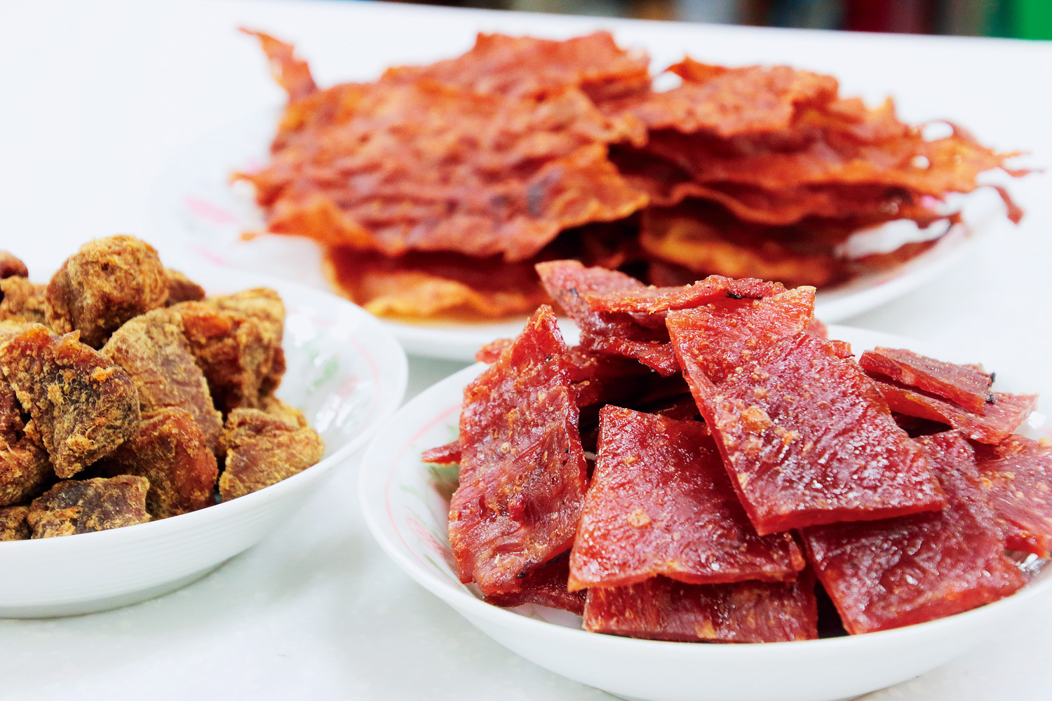 在經濟起飛的80年代，肉乾被當作零食而大受歡迎，李老城薄片肉紙、富嚼勁的肉角等，成了北斗的特色伴手禮。（攝影：秦雅如）