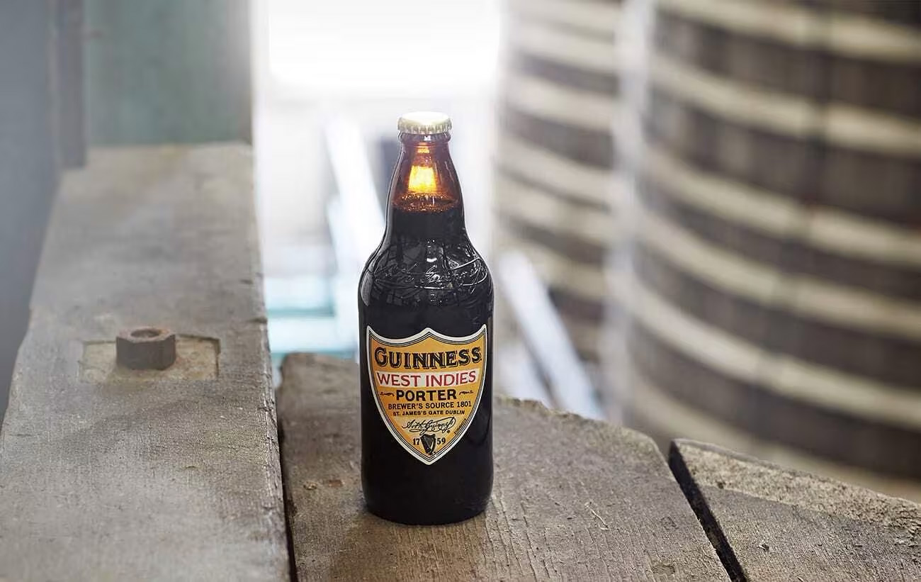 全球最大酒商帝亞吉歐（Diageo）旗下黑啤酒品牌健力士（Guinness），近來引發網路熱潮成為年輕族群最愛，女性族群消費量成長24%。（圖片來源：Guinness官網）