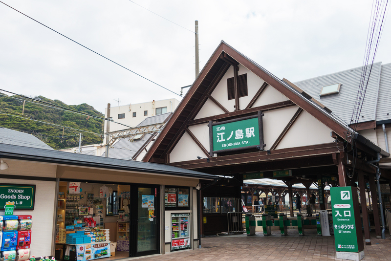 夏天的鎌倉、江之島電車是旅遊的熱門地點。（圖片來源：Dreamstime／典匠影像）