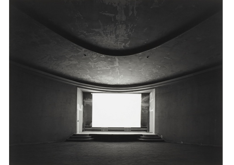 北美館時代劇場參展作品：杉本博司《廢墟劇場：法國巴黎東京宮37號廳》