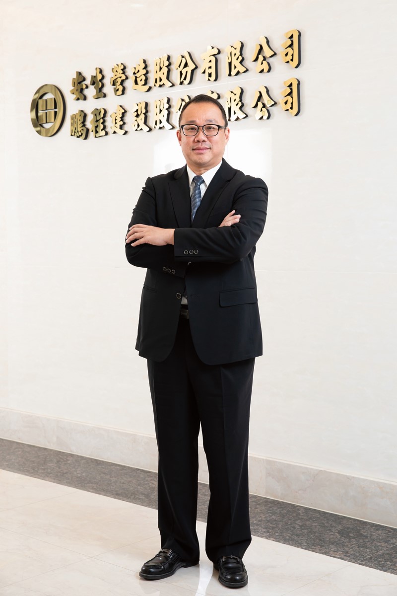 鵬程建設董事長吳武山強調「地上權制度是正確的」麗寶集團推動「新購屋經濟學」，強調「買房不買地、成家更容易」。