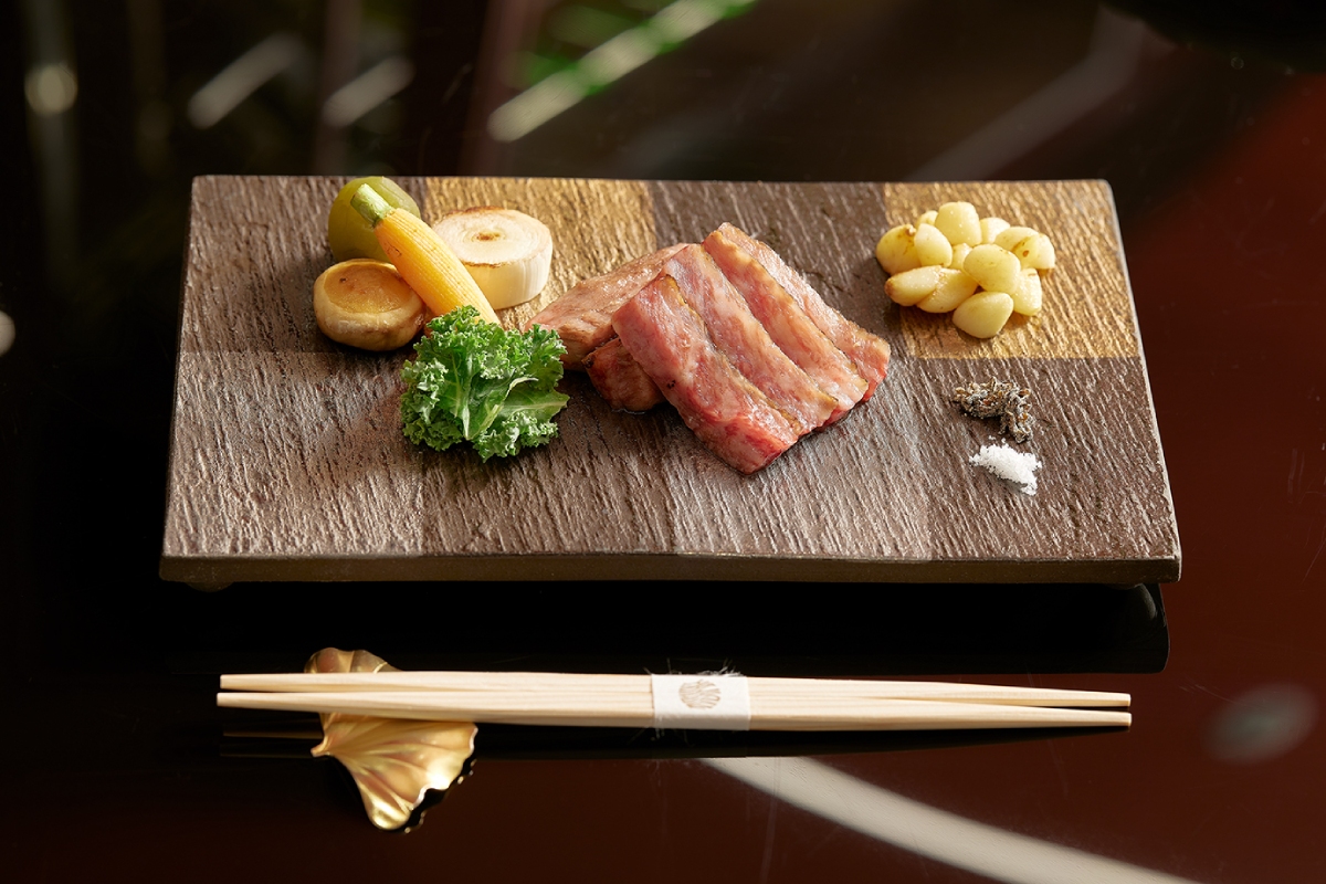 HAYASE日本料理福井若狹牛御饗套餐的福井肋眼牛排