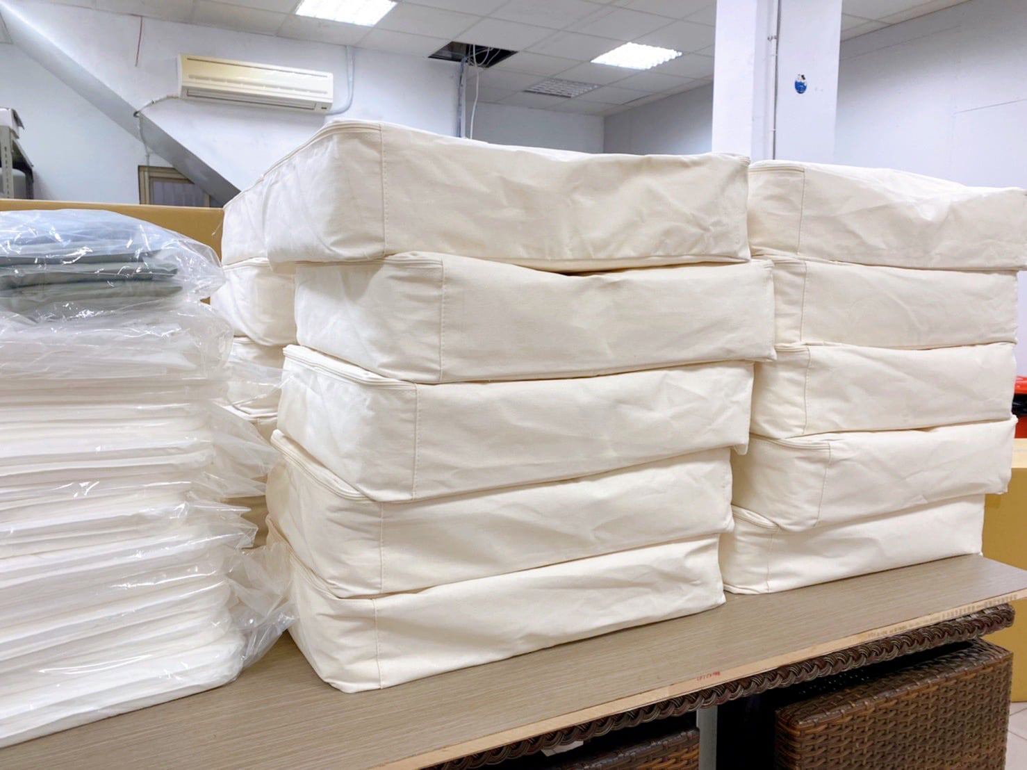 LOVEFU大島樂眠至今已捐贈數百顆枕頭及床墊，讓弱勢家庭可以得到安穩睡眠。由大島樂眠提供